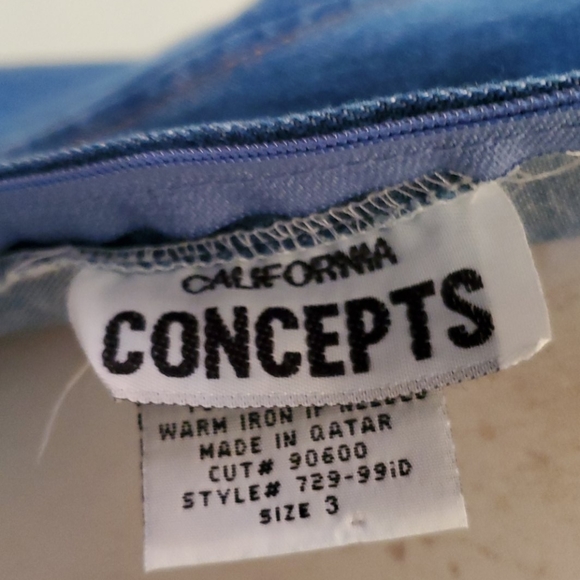 Dress - Picture 7 of 7